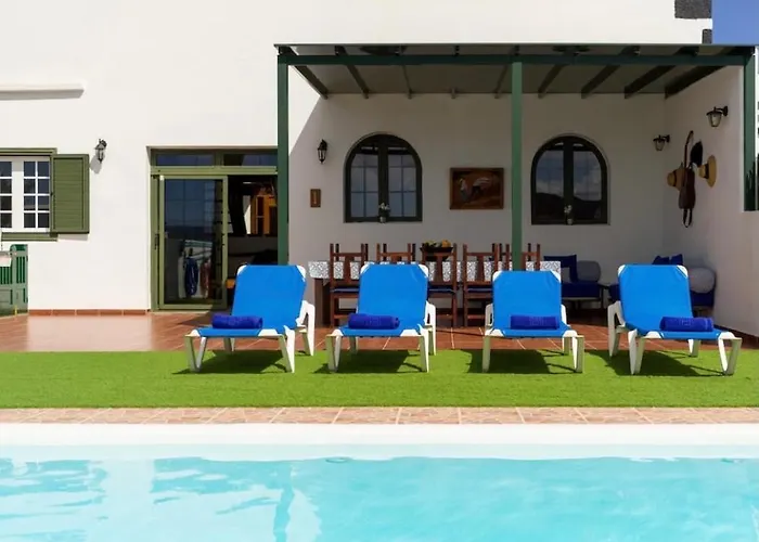 Pico Partido Villa Heated Pool Tinguaton photo