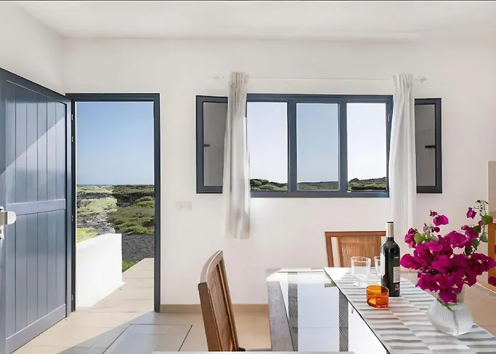 Casa Paco - Orzola Villa képek