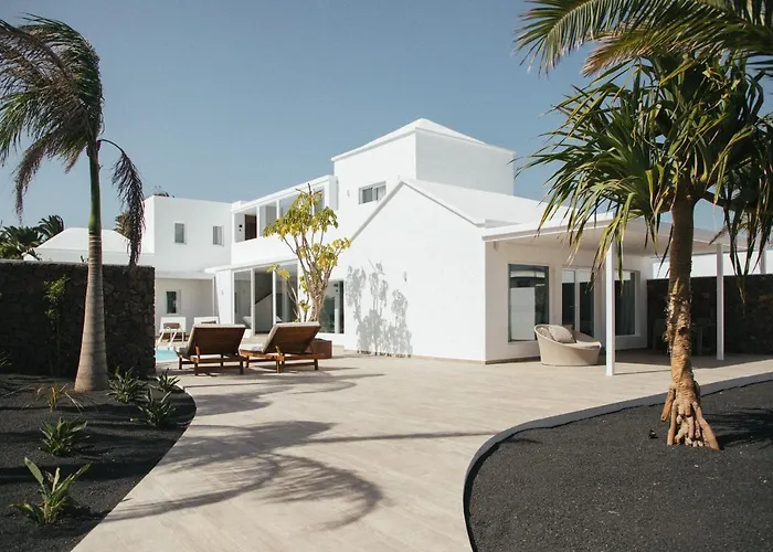 Alava Suites Costa Teguise photo